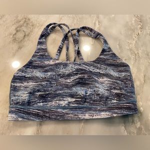 LuluLemon Sports Bra Size 6 ocean pattern